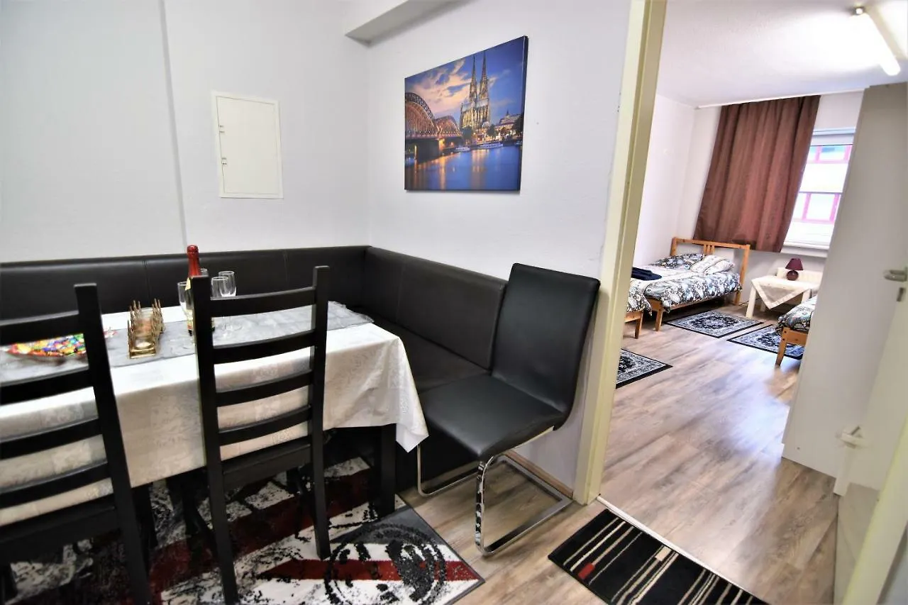 Apartment Koln-Mulheim 0*, Cologne